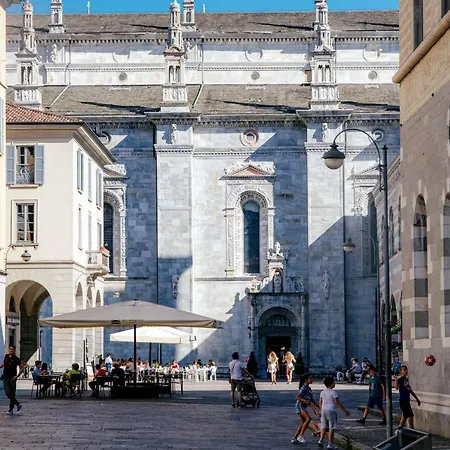Cathedral - The House Of Travelers Daire *